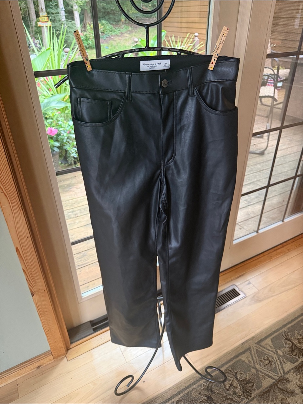 Abercrombie & Fitch The 90’s Relaxed High Rise Sz 27 Curve Love Vegan Straight